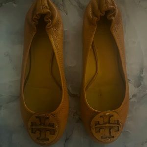 Tory Burch Reva Flats size 8 tan